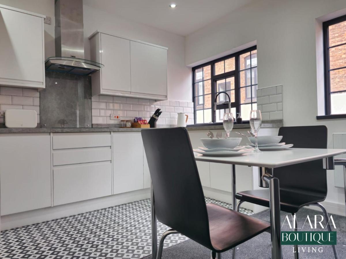 3 Floor Townhouse Luxury Living Alara Boutique Apartment Birmingham Exterior photo