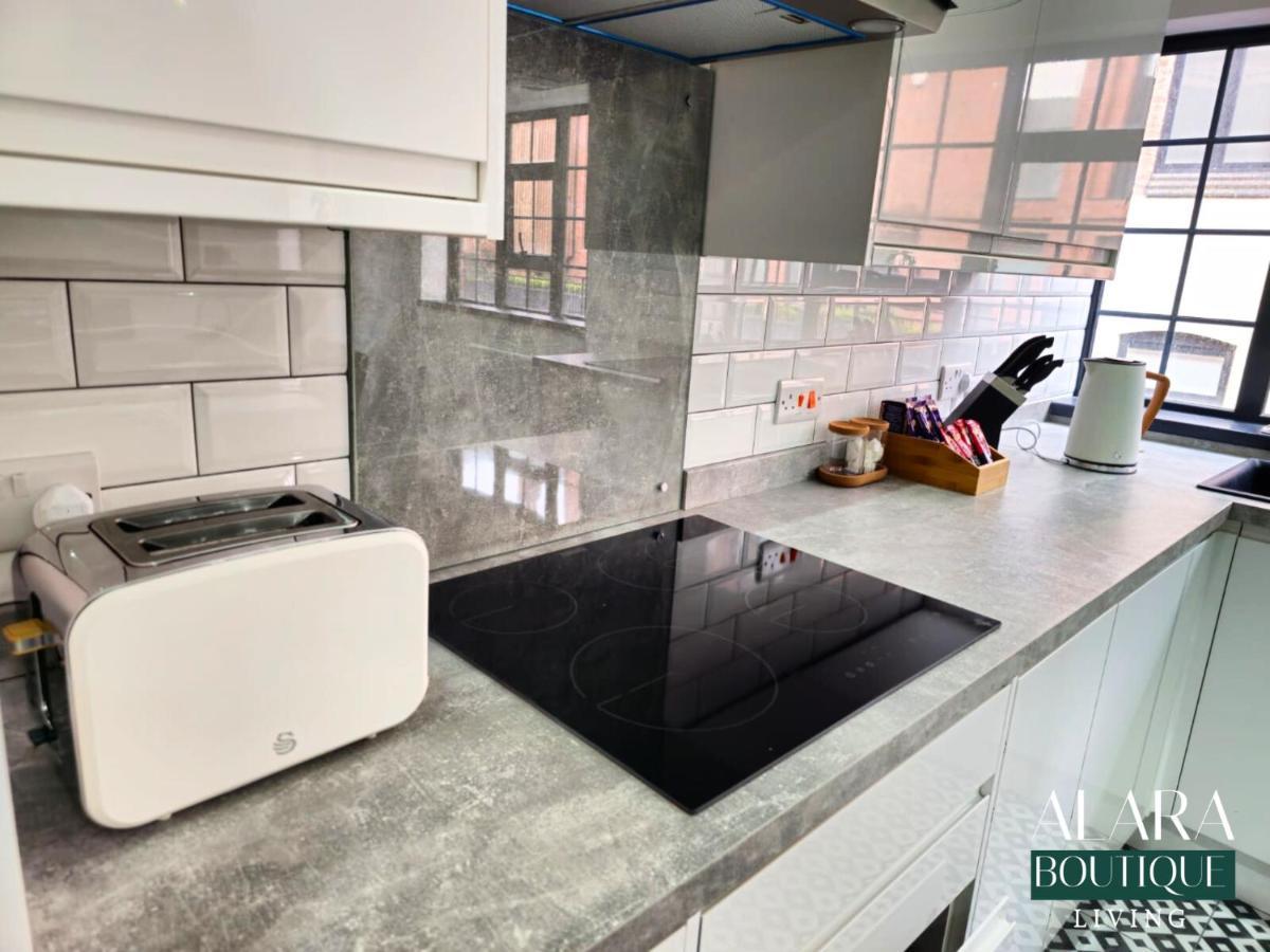 3 Floor Townhouse Luxury Living Alara Boutique Apartment Birmingham Exterior photo