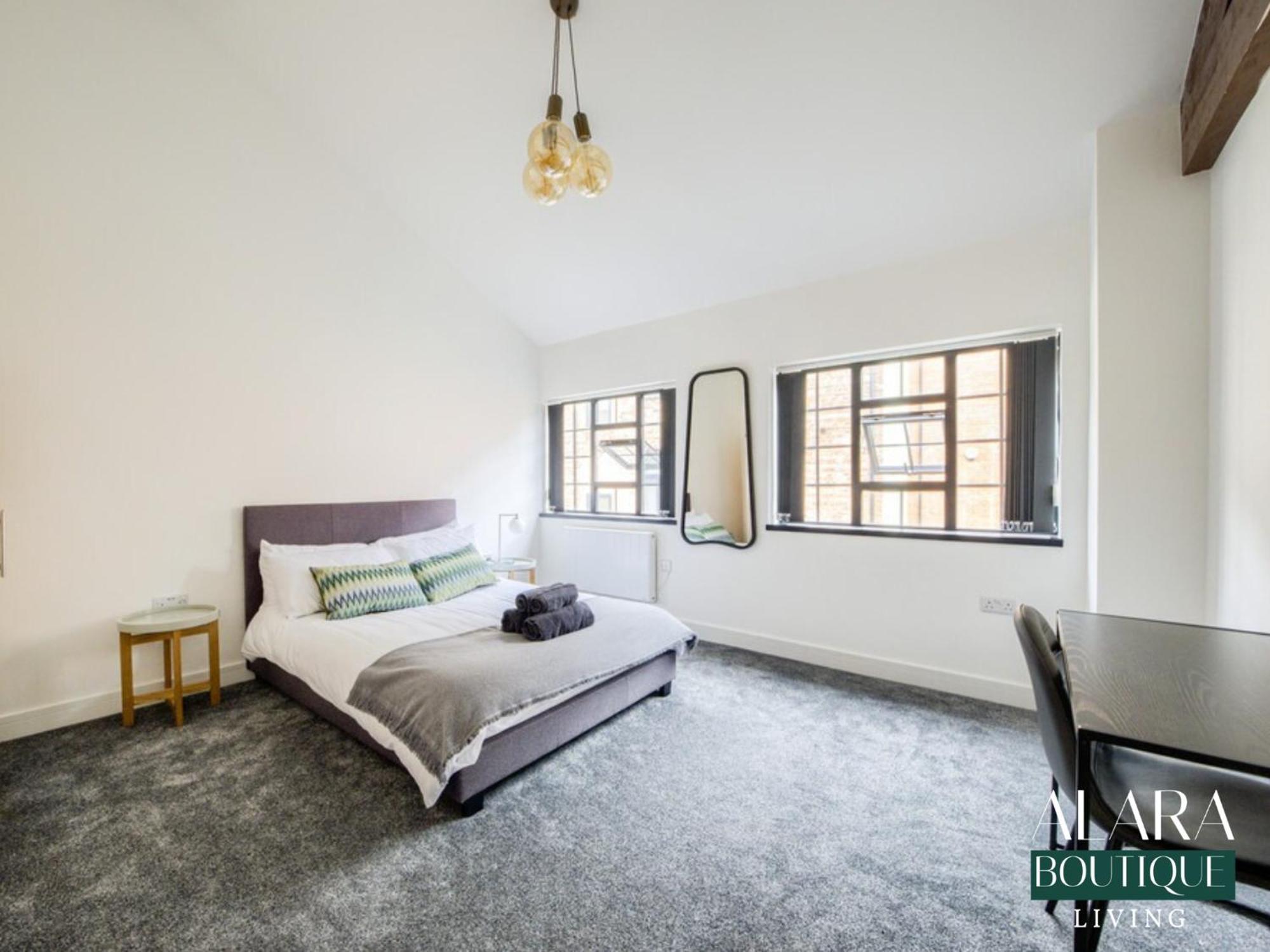 3 Floor Townhouse Luxury Living Alara Boutique Apartment Birmingham Exterior photo